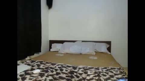 Snapshot of tempting_vibe chatting on May 2026 05:10:01 PM tempting_vibe online show from May 2026 05:10:01 PM
