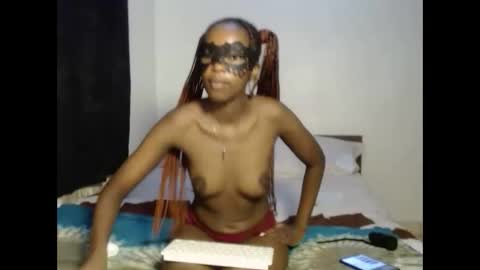 Snapshot of tempting_vibe chatting on May 2026 07:11:02 PM tempting_vibe online show from May 2026 07:11:02 PM