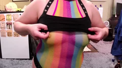 Snapshot of ten_tickle_pixie chatting on January 2025 02:14:02 AM Pixie and Tentacle Overlord online show from January 2025 02:14:02 AM