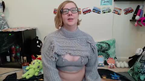 Snapshot of ten_tickle_pixie chatting on January 2026 07:16:01 PM Pixie and Tentacle Overlord online show from January 2026 07:16:01 PM