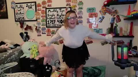 Snapshot of ten_tickle_pixie chatting on January 2026 11:20:01 PM Pixie and Tentacle Overlord online show from January 2026 11:20:01 PM