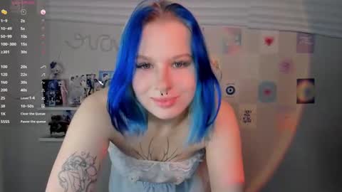  Sue  online show from March 2025 03:23:02 PM