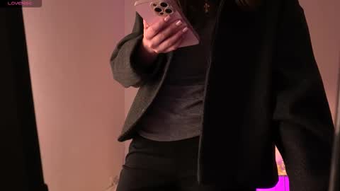 Snapshot of tender_babyy chatting on October 2025 12:26:01 PM Sexy girl Li online show from October 2025 12:26:01 PM