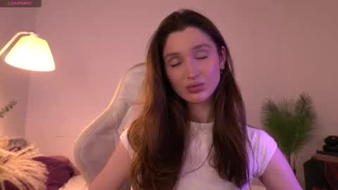 Snapshot of tenderbabyy chatting on November 2025 10:06:01 AM Amina online show from November 2025 10:06:01 AM