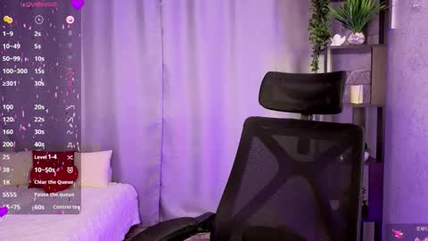 Snapshot of tendermist chatting on September 2025 08:00:02 PM Nelly online show from September 2025 08:00:02 PM