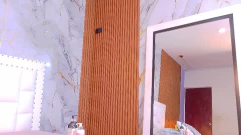 Tatiana online show from February 2026 12:02:02 PM