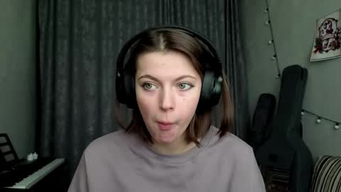 Anny Simpson online show from February 2026 06:18:02 AM