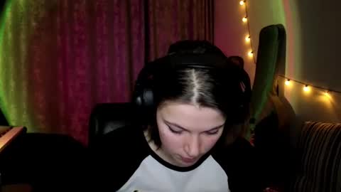 Anny Simpson online show from March 2026 08:15:02 PM