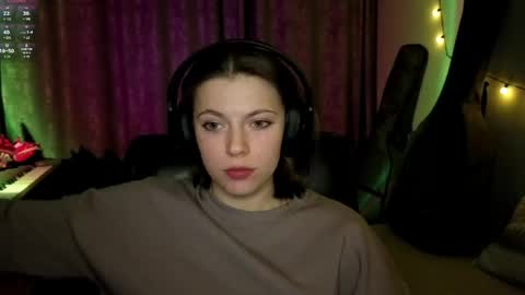 Anny Simpson online show from March 2026 08:23:02 PM