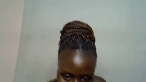 terriam online show from November 2025 06:40:01 PM