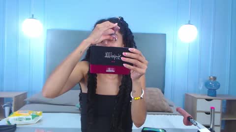 Terry  online show from November 2025 01:48:02 PM