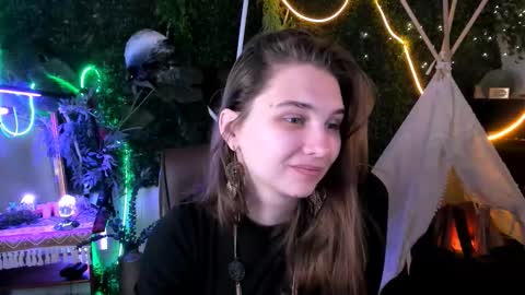 Tessa online show from October 2025 05:26:02 AM