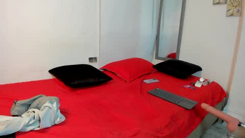 Snapshot of tessanahs chatting on April 2026 02:44:01 PM tessanahs online show from April 2026 02:44:01 PM