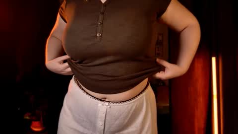 tesspleasuree online show from February 2026 01:07:01 PM