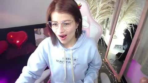 teylo_80as online show from April 2026 12:30:02 PM