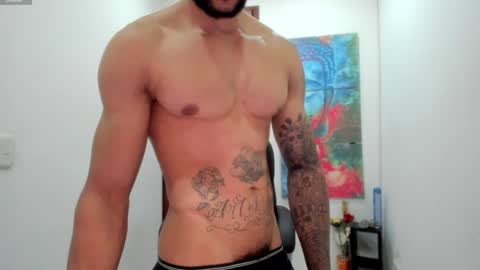 Cristhian Teylor online show from December 2024 12:39:01 AM