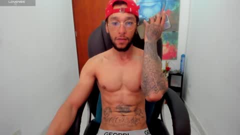 Cristhian Teylor online show from December 2024 04:28:01 PM