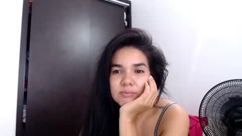 tezza smith online show from August 2026 12:32:02 PM