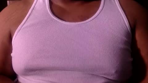 Snapshot of th3_dark_knight8 chatting on February 2025 05:05:02 AM th3_dark_knight8 online show from February 2025 05:05:02 AM