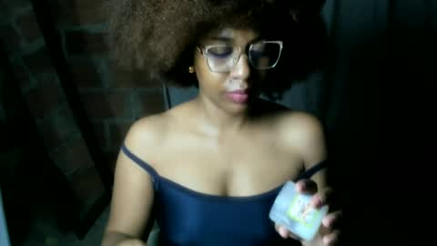 Snapshot of thaimy_ chatting on June 2026 02:45:02 AM thaimy_ online show from June 2026 02:45:02 AM