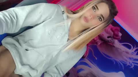 Thalia Girl online show from February 2025 04:21:02 AM