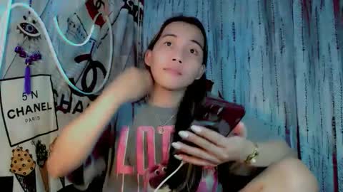 Snapshot of thalia_sunshine chatting on November 2025 11:51:02 AM Thalia online show from November 2025 11:51:02 AM