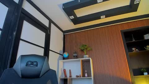 Thalia online show from March 2026 05:01:02 AM