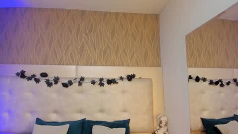 ThaliaWest online show from December 2025 07:08:02 PM