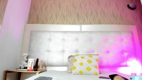 Snapshot of thaliawest chatting on June 2026 12:15:01 PM ThaliaWest online show from June 2026 12:15:01 PM