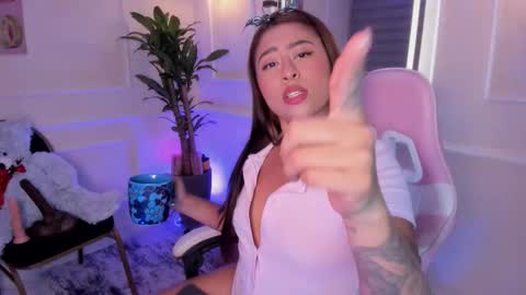 Snapshot of thamaragen_ chatting on February 2026 10:44:01 PM tamara gen online show from February 2026 10:44:01 PM