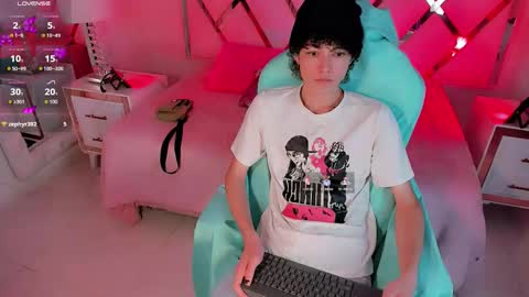 Snapshot of thanier_18 chatting on February 2026 07:43:01 PM thanier_18 online show from February 2026 07:43:01 PM