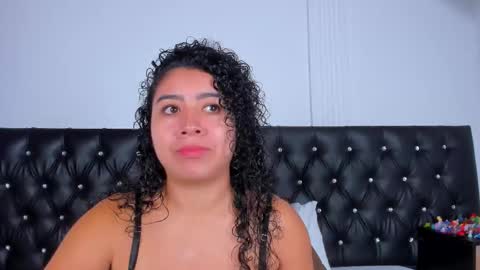 Snapshot of thara_webstter chatting on October 2025 11:58:02 AM thara webstter online show from October 2025 11:58:02 AM