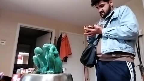 Snapshot of thatfungai chatting on November 2025 07:27:01 PM Guy online show from November 2025 07:27:01 PM