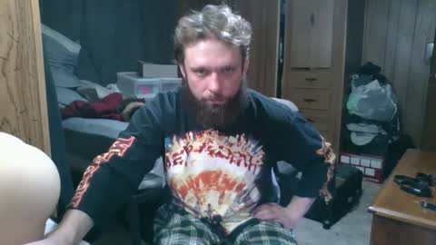 Snapshot of the4stringmotha chatting on February 2025 04:10:02 PM BiggerINalaska online show from February 2025 04:10:02 PM