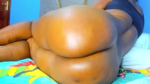 Snapshot of the_beautiful_barbie chatting on October 2025 01:36:02 AM the_beautiful_barbie online show from October 2025 01:36:02 AM