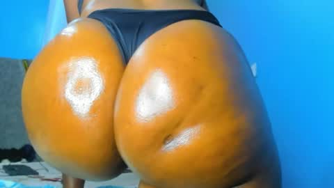 Snapshot of the_beautiful_barbie chatting on October 2025 04:14:02 PM the_beautiful_barbie online show from October 2025 04:14:02 PM