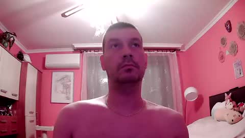 Snapshot of the_bee16 chatting on July 2026 07:49:01 AM the_bee16 online show from July 2026 07:49:01 AM