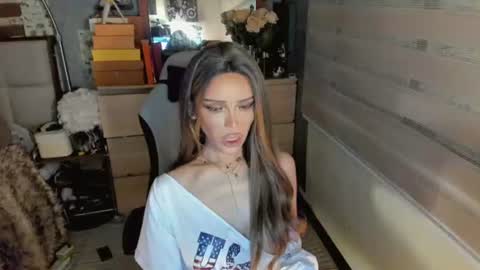 Snapshot of the_enchantressxx chatting on June 2026 06:45:02 PM nabi butterfly online show from June 2026 06:45:02 PM