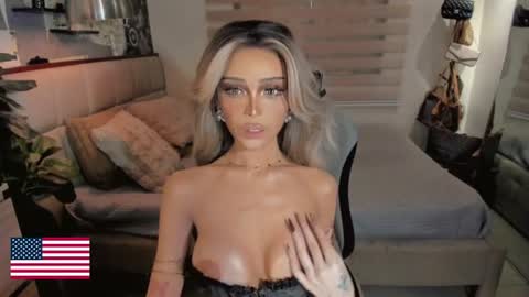 Snapshot of the_enchantressxx chatting on July 2026 07:17:01 AM nabi butterfly online show from July 2026 07:17:01 AM