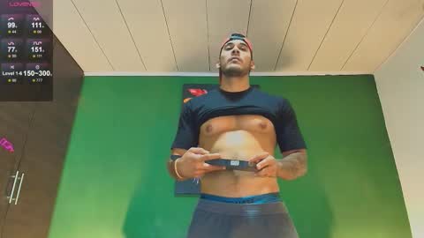 SCOTT  THEO  KAMERON  GENDERSON online show from October 2025 12:22:01 AM