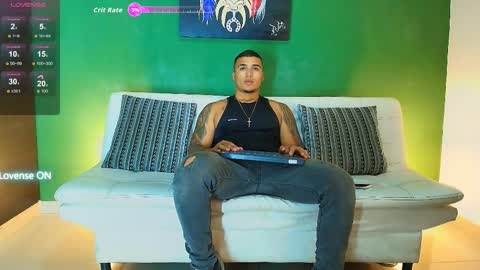 SCOTT  THEO  KAMERON  GENDERSON online show from November 2025 12:43:01 AM