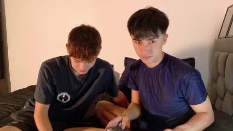 the_lionss online show from April 2026 09:43:02 PM