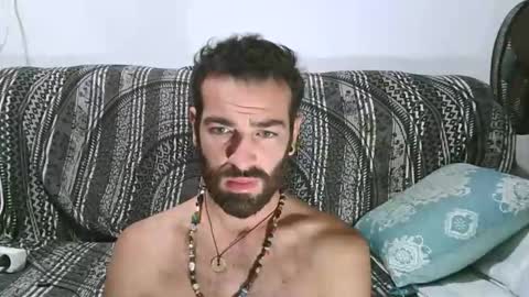 Snapshot of the_nomad_show chatting on October 2025 02:20:01 AM T online show from October 2025 02:20:01 AM