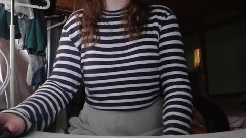 Snapshot of the_prettywondder chatting on October 2025 02:42:02 AM Ekye online show from October 2025 02:42:02 AM