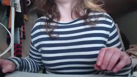 Snapshot of the_prettywondder chatting on November 2025 03:12:01 PM Ekye online show from November 2025 03:12:01 PM