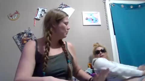 Snapshot of the_sam_ chatting on December 2024 12:08:02 PM the_sam_ online show from December 2024 12:08:02 PM