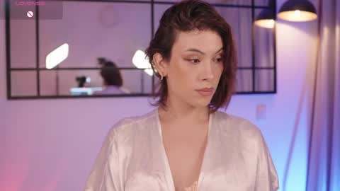 Snapshot of thea_ome chatting on May 2026 12:40:02 AM Thea online show from May 2026 12:40:02 AM