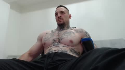 Snapshot of thebestmuscles chatting on July 2026 06:39:01 PM John online show from July 2026 06:39:01 PM