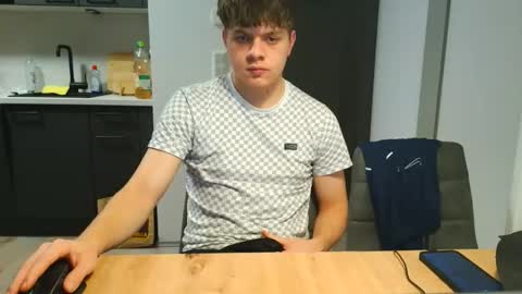 thecuteguy144949 online show from December 2025 08:38:01 PM