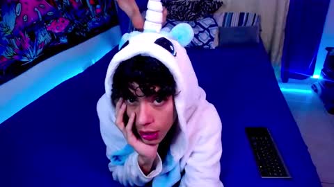 ethan online show from March 2026 10:28:01 PM